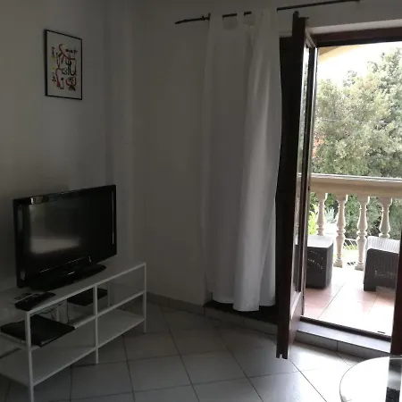 Apartment Basek Supetarska Draga
