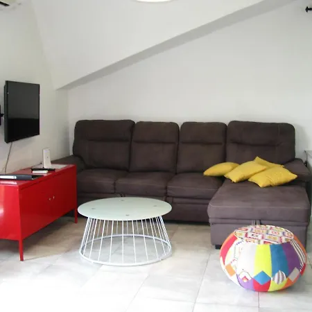 Basek Apartment