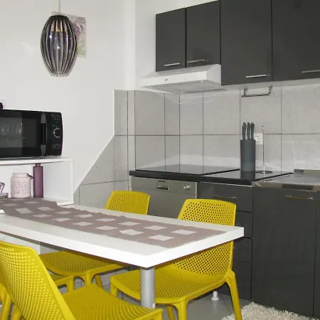 Basek Супетарска-Драга